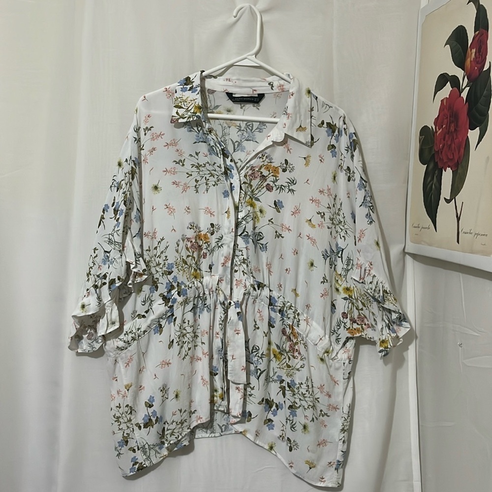 Zara Used XXL White Floral Shirt with Draw String Waist